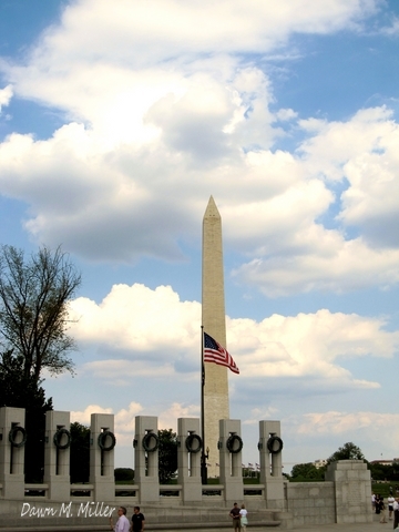 The Washington Monument as seen from the WWII Memorial(w)
